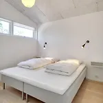 Manni - 800m From The Sea By Interhome